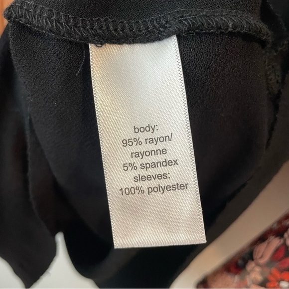 Maurices Sheer Floral Bell Sleeve Top Sz M Black Red Mixed Media Boho Shirt EUC - Picture 10 of 11